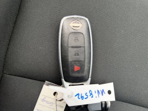 Used 2024 Nissan Rogue S AWD/4WD image 20