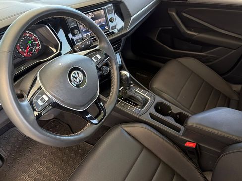 Used 2021 Volkswagen Jetta SE FWD image 10