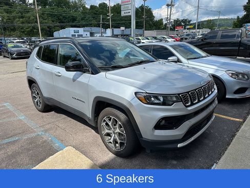 Used 2025 Jeep Compass Limited AWD/4WD image 2