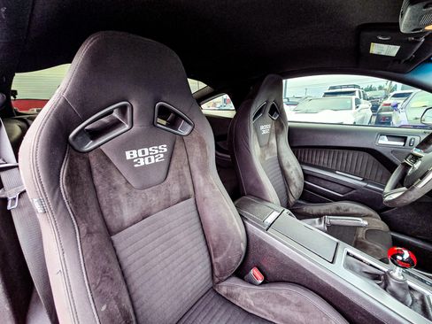 Used 2013 Ford Mustang Boss 302 w/ Boss 302 Accessory Pkg image 13