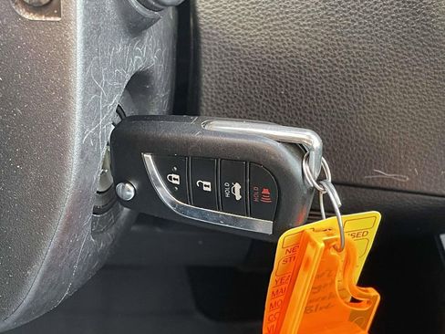 Used 2023 Toyota Corolla LE image 14