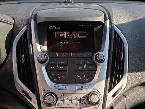 Used 2015 GMC Terrain SLE w/ Convenience Package FWD image 17