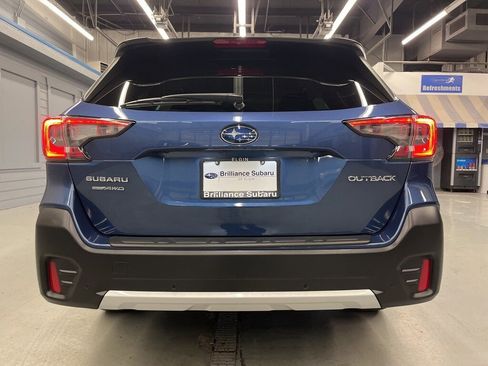 Certified 2022 Subaru Outback Limited image 6