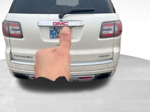 Used 2015 GMC Acadia Denali image 10