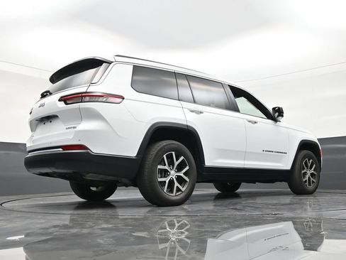 Used 2023 Jeep Grand Cherokee L Limited AWD/4WD image 24