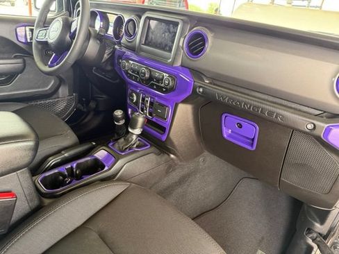 Used 2023 Jeep Wrangler Unlimited Sport AWD/4WD image 12