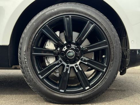 Used 2020 Land Rover Range Rover Sport HSE image 18