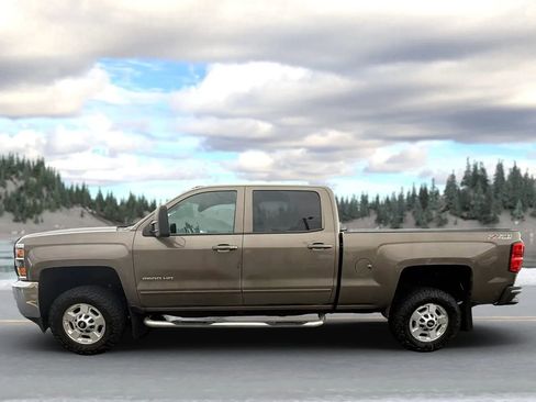 Used 2015 Chevrolet Silverado 2500 LT w/ LT Convenience Package AWD/4WD image 6