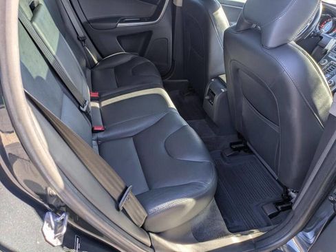 Used 2015 Volvo XC60 T6 Platinum w/ Protection Package FWD image 15