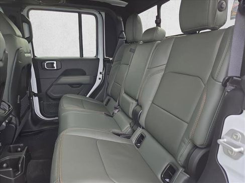 New 2026 Jeep Gladiator Mojave AWD/4WD image 16