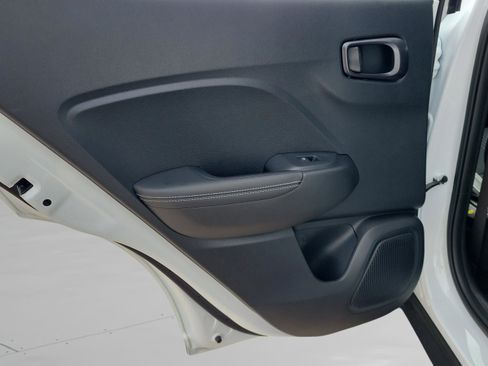 New 2026 Hyundai Venue SEL image 9