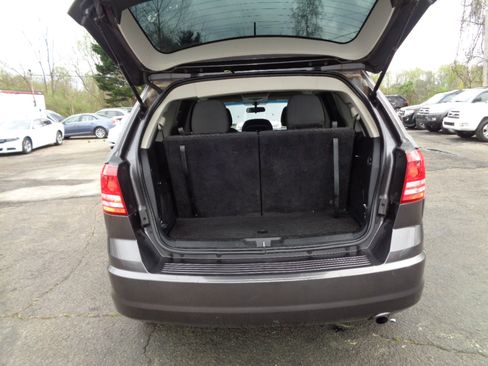 Used 2018 Dodge Journey SE image 22