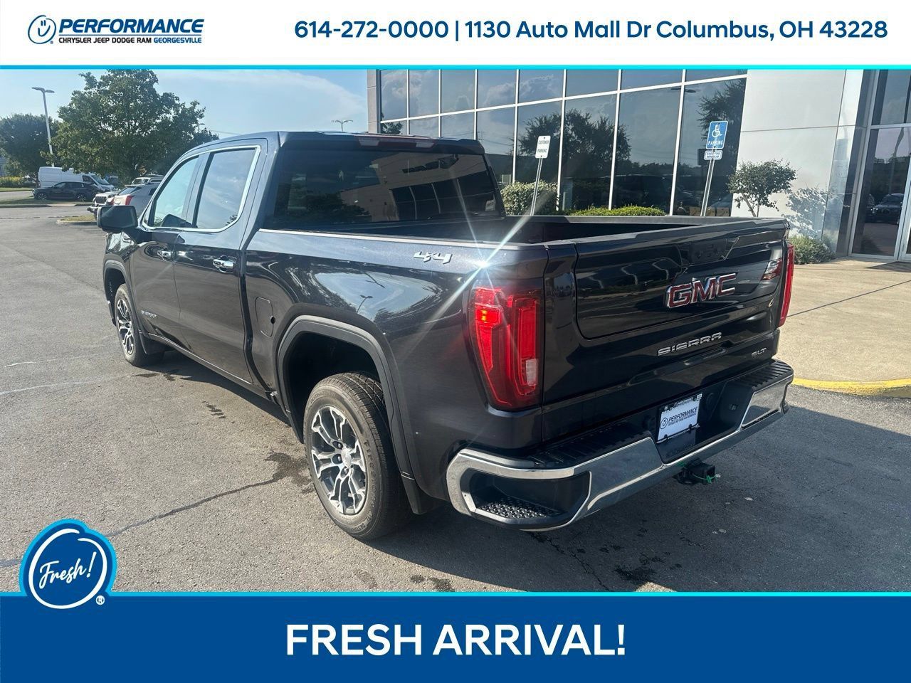 Used 2025 GMC Sierra 1500 SLT AWD/4WD image 6