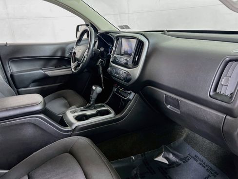 Used 2017 Chevrolet Colorado LT AWD/4WD image 26