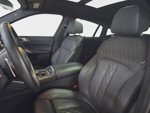 Used 2024 BMW X6 M60i image 17