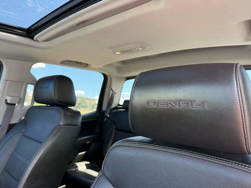 Used 2016 GMC Sierra 1500 Denali w/ Enhanced Driver Alert Package AWD/4WD image 35