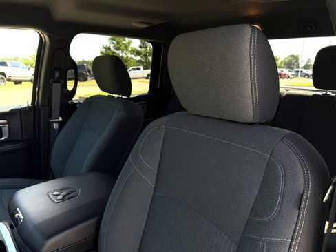 Used 2022 RAM 1500 Warlock AWD/4WD image 13