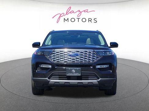 Used 2020 Ford Explorer Platinum w/ Premium Technology Package AWD/4WD image 2