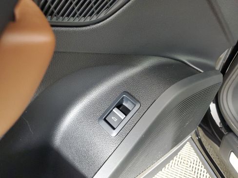 Certified 2022 Audi Q5 2.0T Prestige w/ Prestige Package image 32