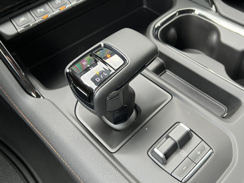 New 2026 GMC Sierra 1500 AT4 w/ Technology Package image 31