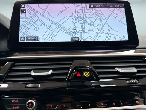 Certified 2023 BMW 530e xDrive w/ Premium Package image 22