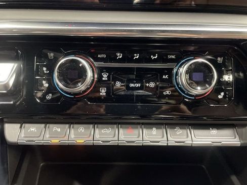 Used 2023 GMC Sierra 1500 Denali Ultimate AWD/4WD image 19