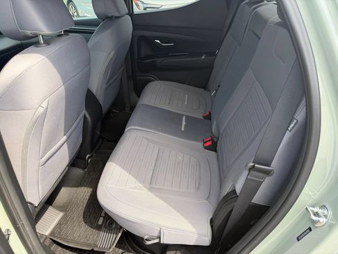 Used 2024 Hyundai Santa Cruz SE AWD/4WD image 18