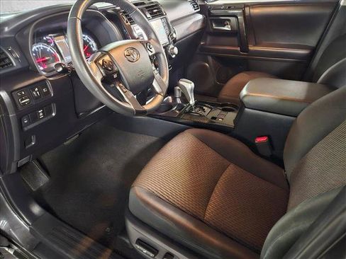 Used 2020 Toyota 4Runner TRD Off-Road AWD/4WD image 10