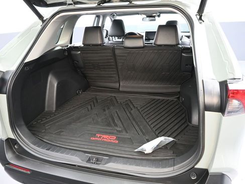 Used 2020 Toyota RAV4 TRD Off-Road image 33