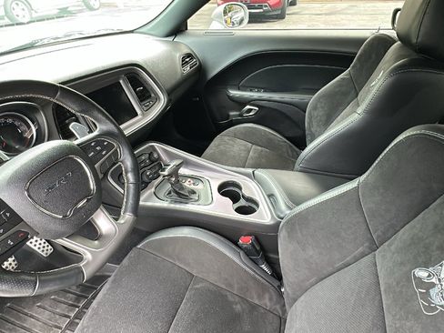 Used 2019 Dodge Challenger R/T Scat Pack RWD image 23