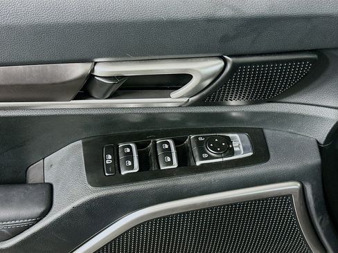 Used 2025 Kia Telluride S image 15