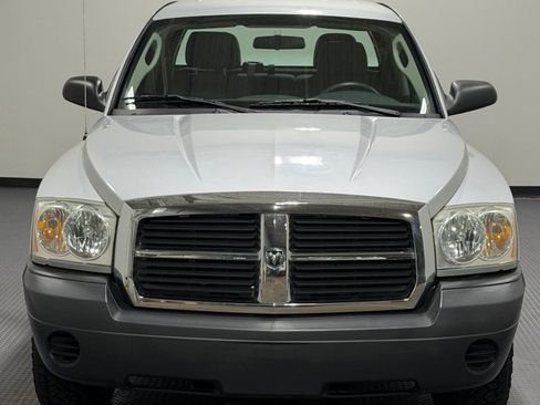 Used 2006 Dodge Dakota ST image 3