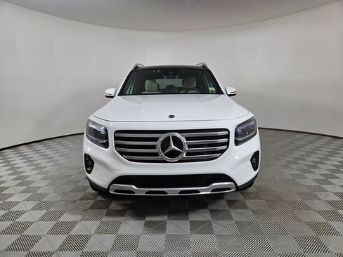 Certified 2025 Mercedes-Benz GLB 250 4MATIC image 2