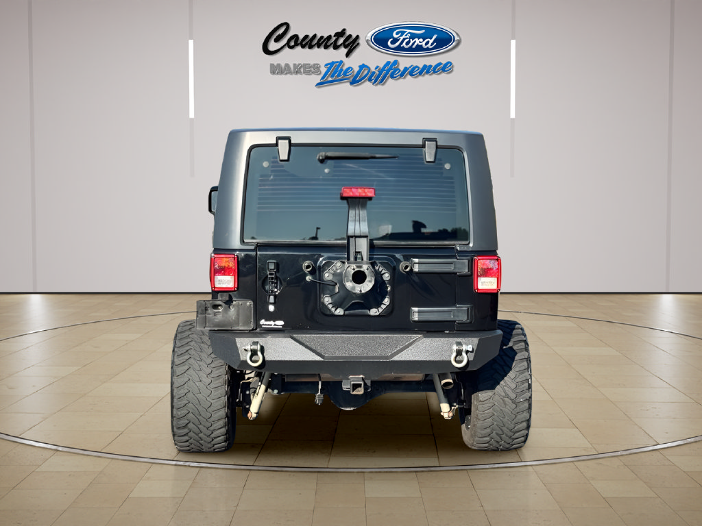 Used 2015 Jeep Wrangler Unlimited Sport w/ Max Tow Package AWD/4WD image 5