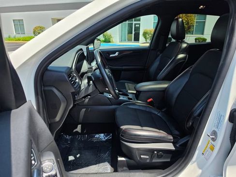 Used 2024 Ford Escape ST-Line w/ Tech Pack #1 AWD/4WD image 19