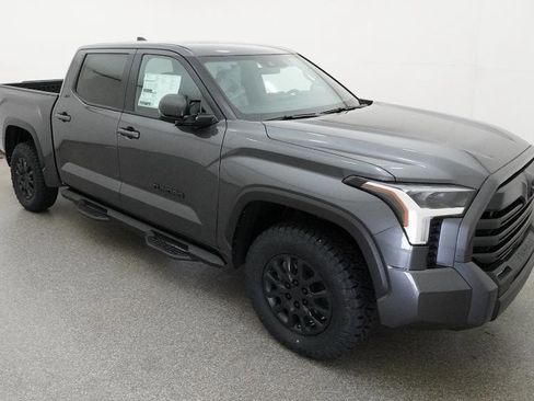 New 2026 Toyota Tundra SR5 AWD/4WD image 16