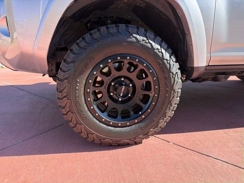 Used 2016 Toyota 4Runner Trail Premium AWD/4WD image 38