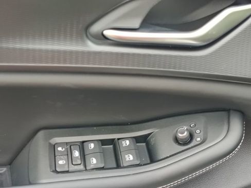 New 2025 Jeep Grand Cherokee L Altitude image 13