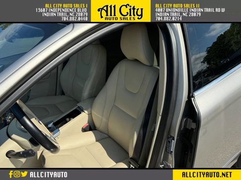 Used 2015 Volvo XC60 T5 Premier w/ Proximity Package FWD image 10