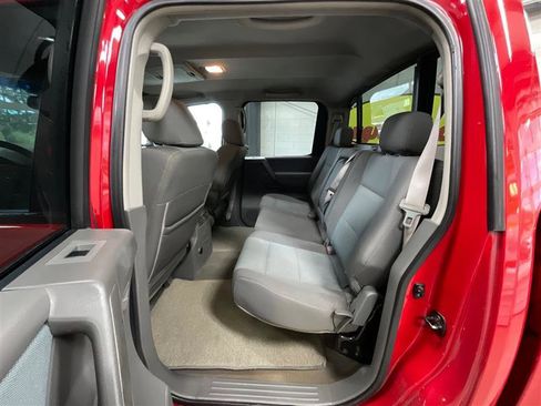 Used 2006 Nissan Titan SE RWD image 18