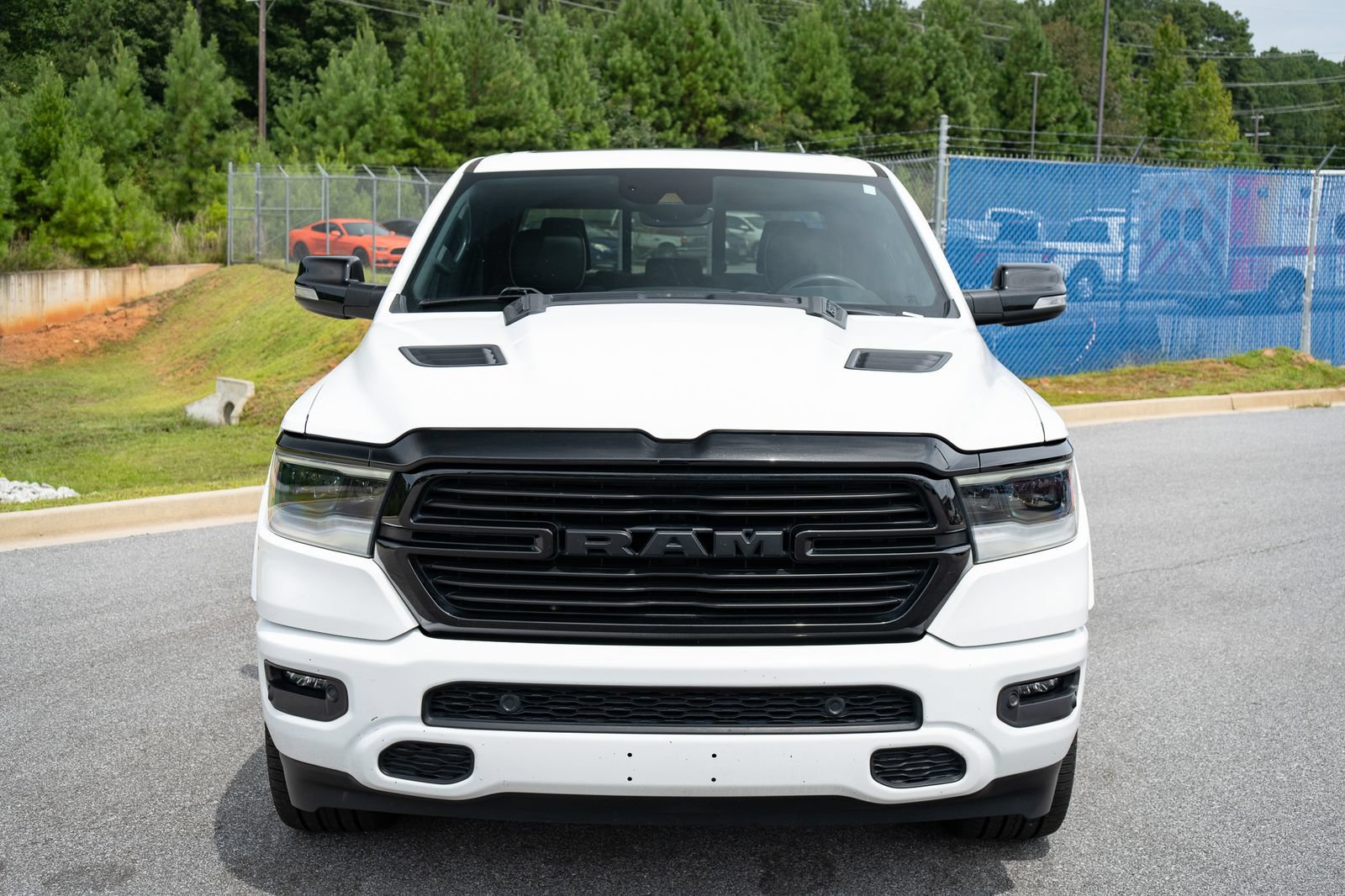 Used 2022 RAM 1500 Laramie AWD/4WD image 2