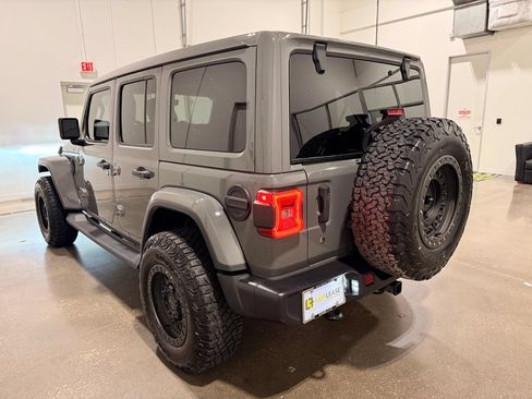 Used 2020 Jeep Wrangler Unlimited Sahara AWD/4WD image 7