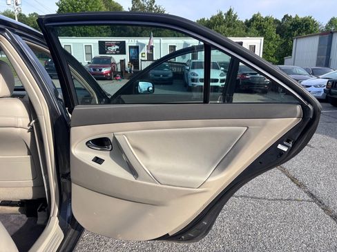 Used 2009 Toyota Camry Hybrid FWD image 26