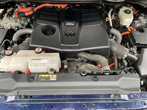 Certified 2023 Toyota Sequoia Platinum image 11