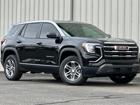 New 2026 GMC Terrain Elevation w/ Technology Package II image 2