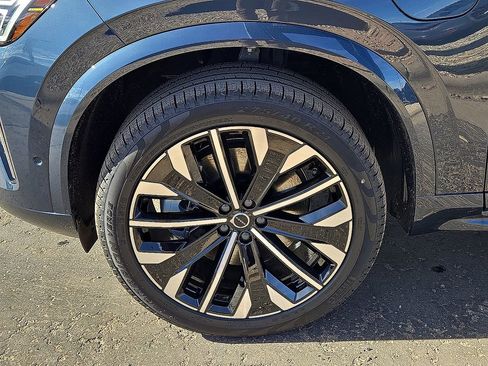 New 2026 Volvo XC90 T8 Plus w/ Protection Package Premier image 10