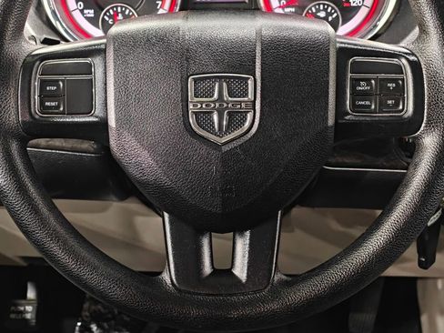 Used 2019 Dodge Grand Caravan SE FWD image 5