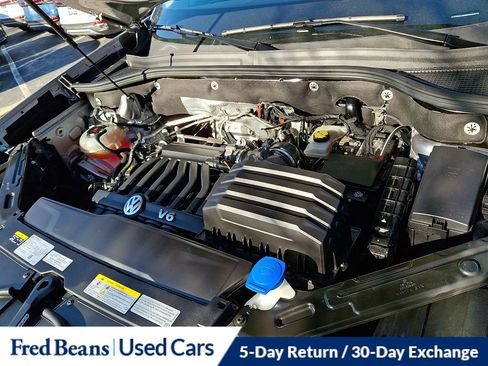 Certified 2022 Volkswagen Atlas SEL Premium image 30