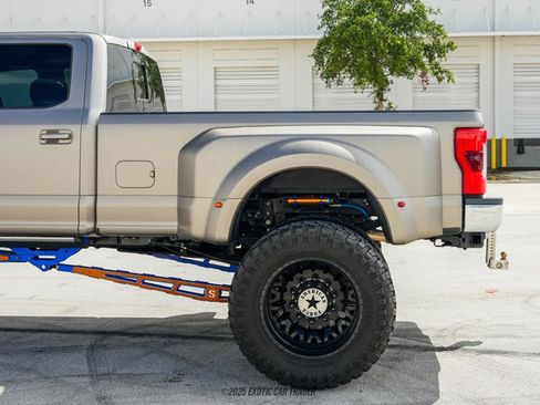 Used 2017 Ford F450 King Ranch w/ King Ranch Ultimate Package image 5