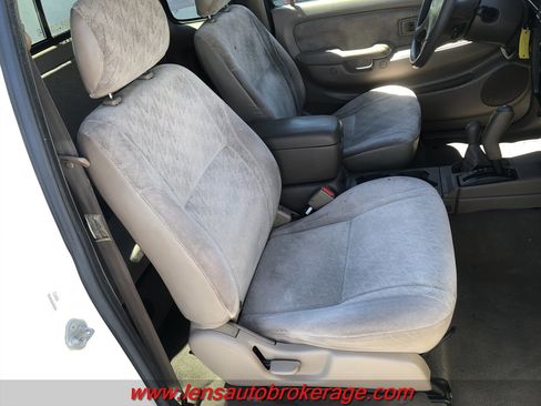 Used 2004 Toyota Tacoma 4x4 Xtracab V6 image 19